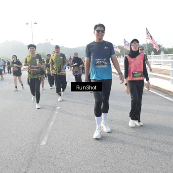 Runner Photo 6862212