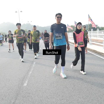 Runner Photo 6862221