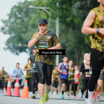 Runner Photo 6862307