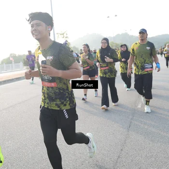 Runner Photo 6862342