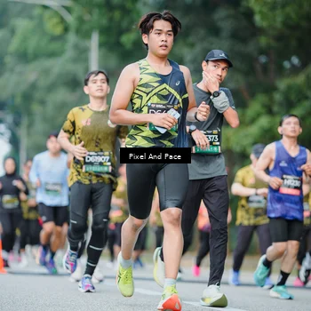Runner Photo 6862359