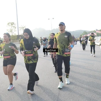Runner Photo 6862426