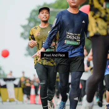 Runner Photo 6862477