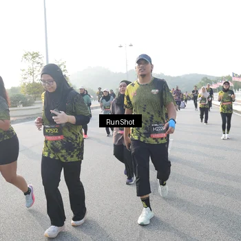 Runner Photo 6862507