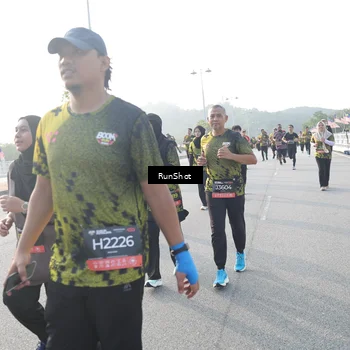 Runner Photo 6862513