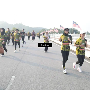Runner Photo 6862662