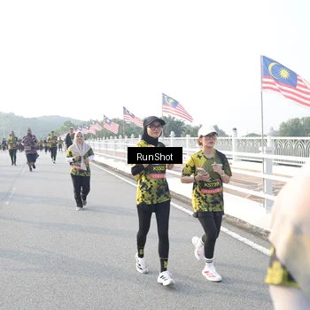 Runner Photo 6862725