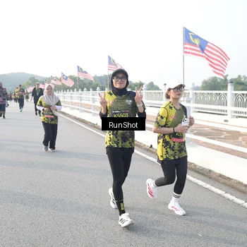 Runner Photo 6862728
