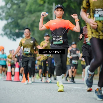 Runner Photo 6862730