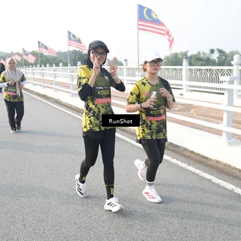 Runner Photo 6862791