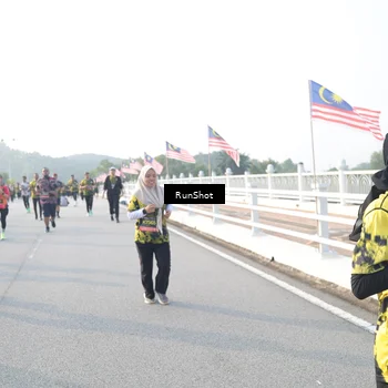 Runner Photo 6862835