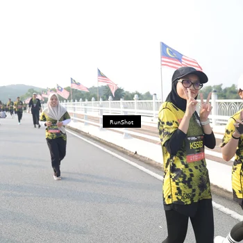 Runner Photo 6862839