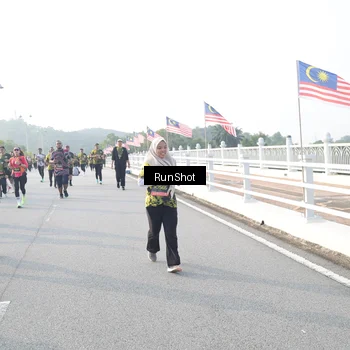 Runner Photo 6862860