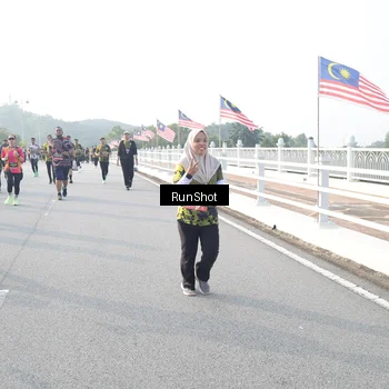 Runner Photo 6862892