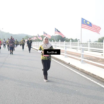 Runner Photo 6862910