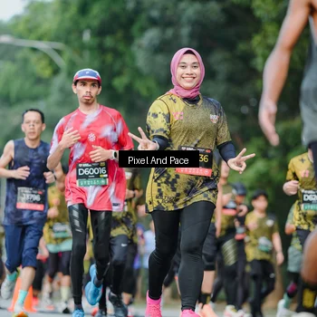 Runner Photo 6863059