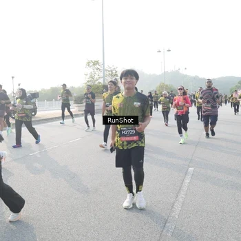 Runner Photo 6863070