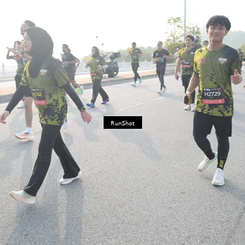 Runner Photo 6863156
