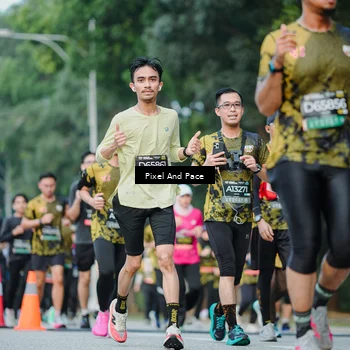 Runner Photo 6863300