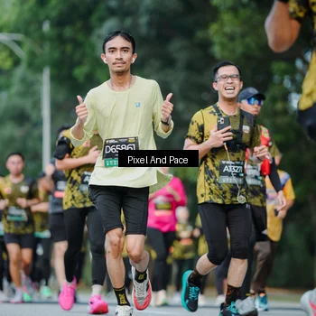 Runner Photo 6863307