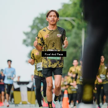 Runner Photo 6863480
