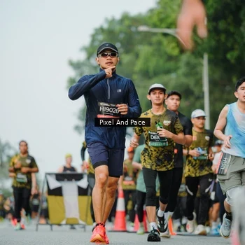 Runner Photo 6863496