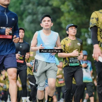 Runner Photo 6863502