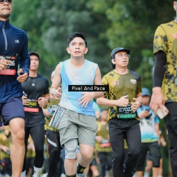 Runner Photo 6863511