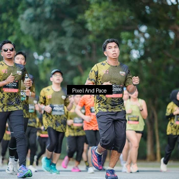 Runner Photo 6863675