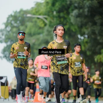 Runner Photo 6863688
