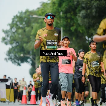 Runner Photo 6863695