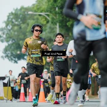 Runner Photo 6863756