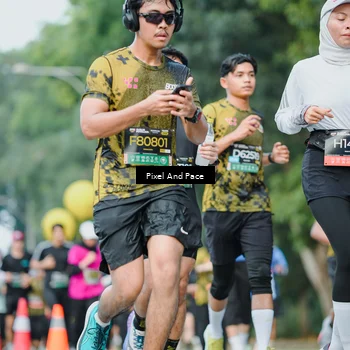 Runner Photo 6863764