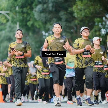 Runner Photo 6863819