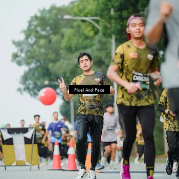 Runner Photo 6863895