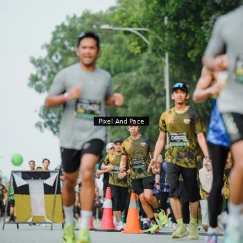 Runner Photo 6863958