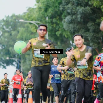 Runner Photo 6864100