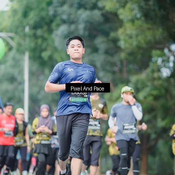 Runner Photo 6864111