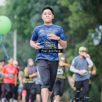 Runner Photo 6864116