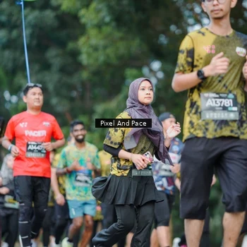 Runner Photo 6864136