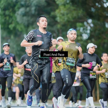 Runner Photo 6864211