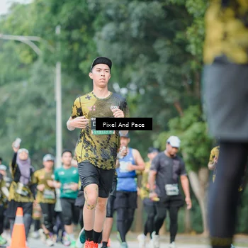 Runner Photo 6864324
