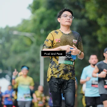 Runner Photo 6865105