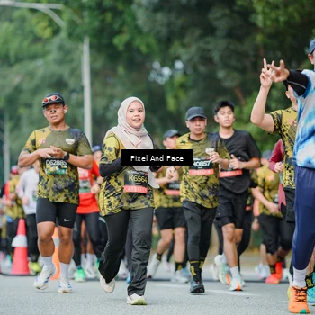 Runner Photo 6865658