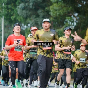 Runner Photo 6865671