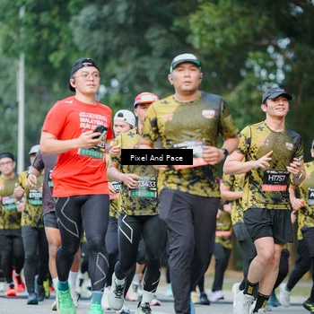 Runner Photo 6865682