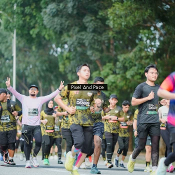 Runner Photo 6865731