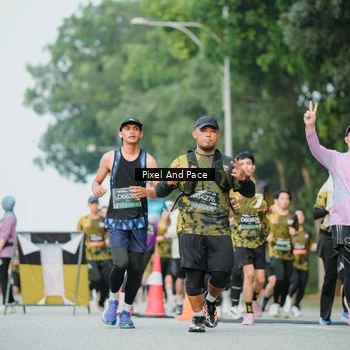 Runner Photo 6865752