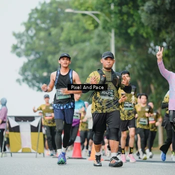 Runner Photo 6865753