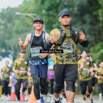 Runner Photo 6865767